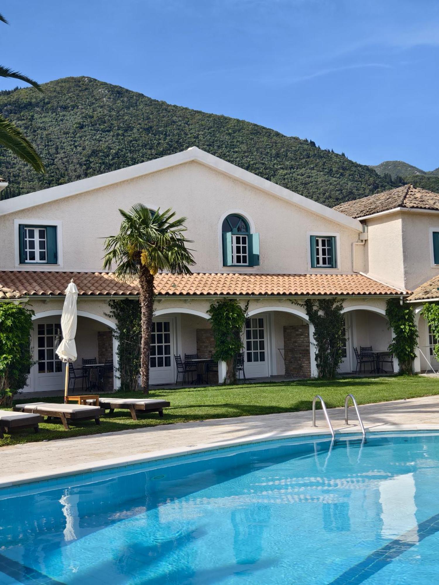 Valentino Corfu Aparthotel Ipsos Exterior photo